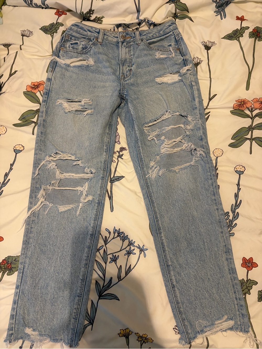 AE - Mom Jean